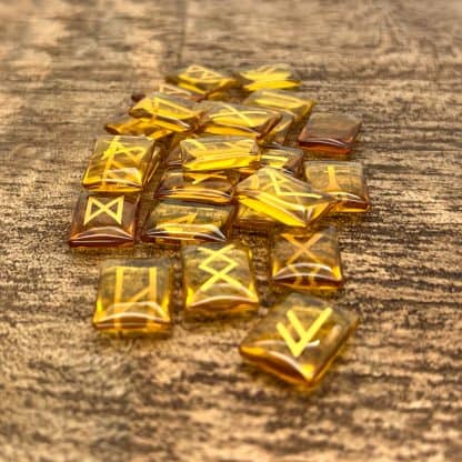 Amber Crystal Traveler's Runes from Arca Noctis