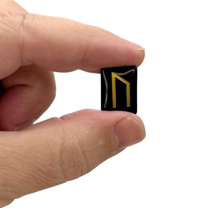 Black Crystal Traveler's Runes from Arca Noctis