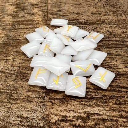 White Crystal Traveler's Runes from Arca Noctis